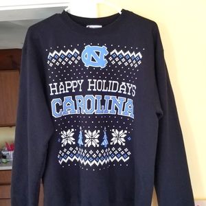 Champion ©️ UNC Tar Heels Holiday Sweatshirt!